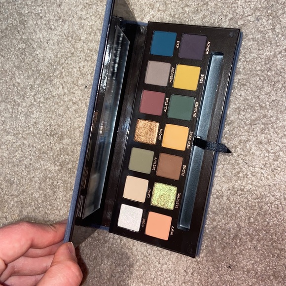 Subculture Anastasia of Beverly Hills Eyeshadow Palette - Picture 6 of 11